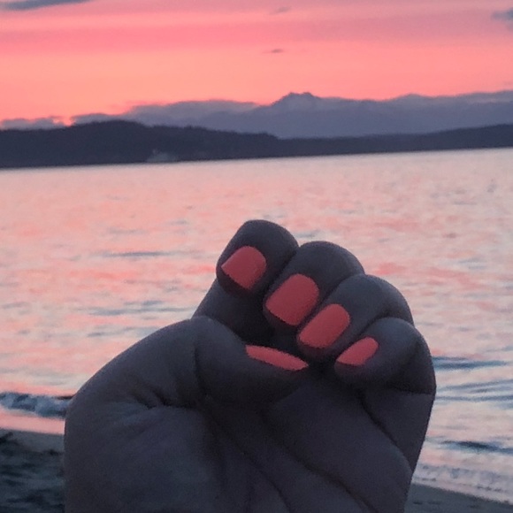 Meet your Posher, Erin - Picture 2 of 3